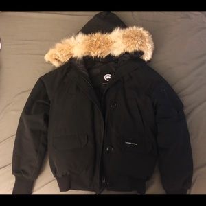 Authentic Canada Goose Down Jacket. Size M